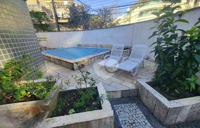 Imagem: O apartamento possui 3 Dormitórios, 5 Banheiros, 2 Vagas na