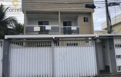 Imagem: A casa possui 4 Dormitórios, 1 Banheiro, 2 Vagas na garagem