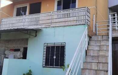 Imagem: A casa possui 1 Dormitório, 1 Banheiro e está localizado