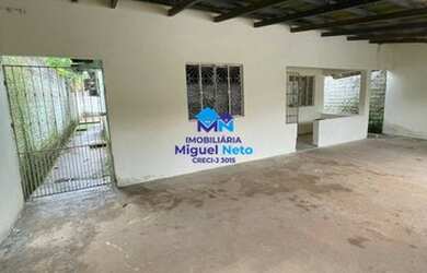 Imagem: A casa possui 2 Dormitórios, 1 Banheiro, 3 Vagas na garagem