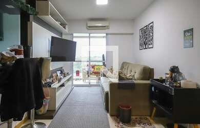 Imagem: O apartamento possui 2 Dormitórios, 2 Banheiros, 1 Vaga na