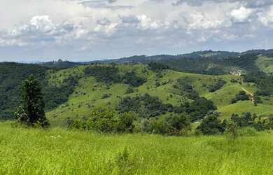 Imagem: O terreno possui 1000m² de Área e Imóvel novo e está localizado