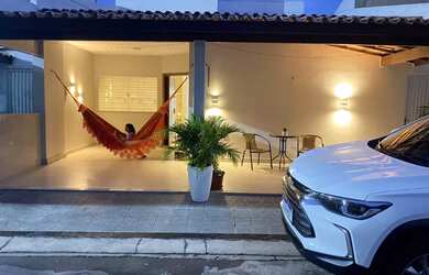 Imagem: A casa em condomínio possui 3 Dormitórios, 3 Banheiros, 3