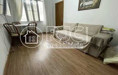 Imagem: O apartamento possui 2 Dormitórios, 2 Banheiros, 65m² de Área