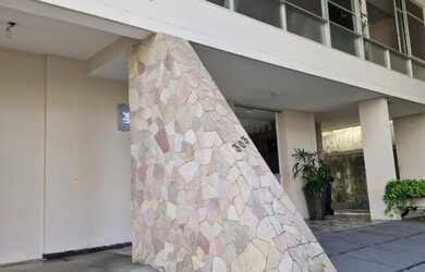 Imagem: O apartamento possui 3 Dormitórios, 3 Banheiros, 5 Vagas na