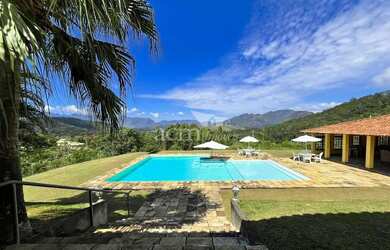 Imagem: Ótima propriedade de 11.000m2 com excelente topografia, 4 suítes