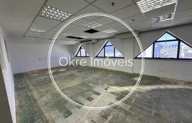 Imagem: O depósito possui 100m² de Área, Imóvel novo e está localizado