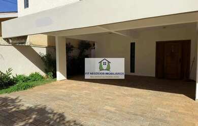 Imagem: A casa para alugar possui 4 Dormitórios, 5 Banheiros, 5 Vagas