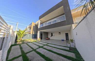 Imagem 1: Sobrado em Balneário Gaivotas - Matinhos