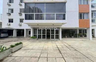 Imagem: O apartamento possui 4 Dormitórios, 3 Banheiros, 2 Vagas na