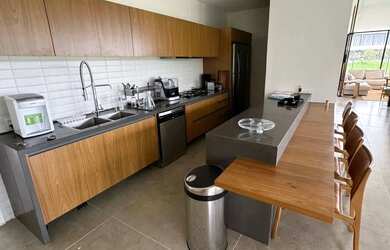 Imagem 2: Casa de alto padrão para venda e locação diária no Portobello Resort...