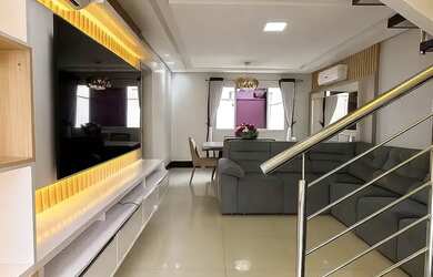 Imagem: A casa em condomínio possui 3 Dormitórios, 2 Banheiros, 2