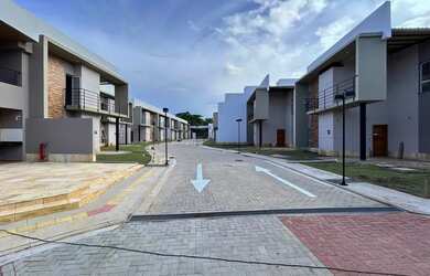 Imagem: A casa em condomínio possui 4 Dormitórios, 4 Banheiros, 2