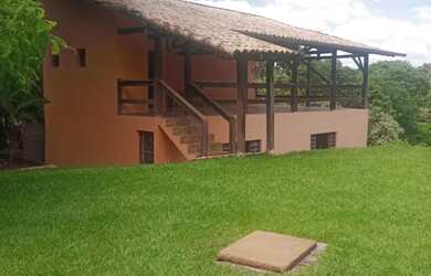 Imagem: A chácara possui 1780m² de Área e está localizado em Vila