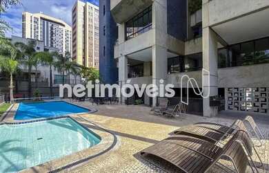 Imagem: O apartamento possui 4 Dormitórios, 3 Banheiros, 2 Vagas na