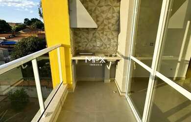 Imagem: O apartamento possui 2 Dormitórios, 2 Banheiros, 2 Vagas na