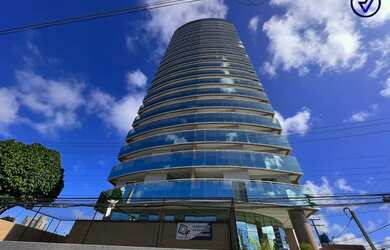 Imagem: O apartamento possui 3 Dormitórios, 3 Banheiros, 2 Vagas na