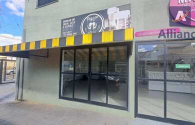 Imagem: O depósito possui 30m² de Área e está localizado em Louveira