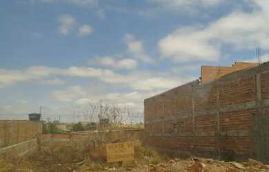 Imagem: O terreno está localizado em Parque Eldorado Oeste, Goiânia