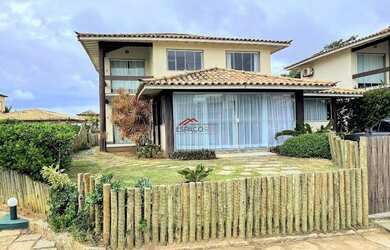 Imagem: A casa em condomínio possui 4 Dormitórios, 5 Banheiros, 200m²