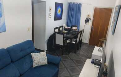 Imagem: O apartamento possui 2 Dormitórios, 1 Banheiro, 1 Vaga na garagem