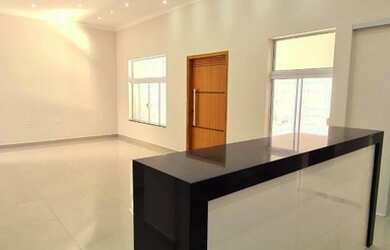 Imagem 2: Casa a venda aerolandia. Varanda, 140m² de Área, 2 Vagas na garageme3...