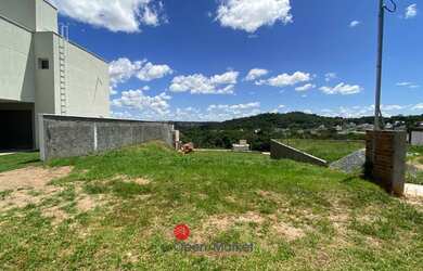 Imagem: O terreno e está localizado em Jardins Porto, Senador Canedo