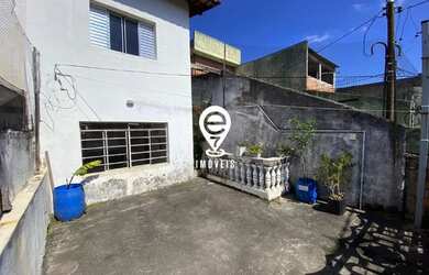 Imagem: A casa possui 3 Dormitórios, 3 Banheiros, 2 Vagas na garagem