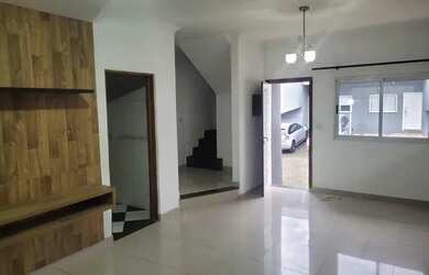 Imagem: A casa em condomínio possui 3 Dormitórios, 4 Banheiros, 3