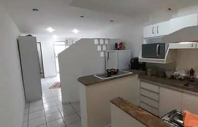 Imagem: O apartamento possui 1 Dormitório, 1 Banheiro, 1 Vaga na garagem