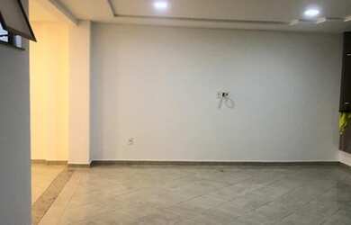 Imagem: O apartamento possui 2 Dormitórios, 1 Banheiro, 4 Vagas na