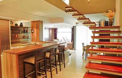 Imagem: O apartamento possui 2 Dormitórios, 1 Banheiro, 2 Vagas na