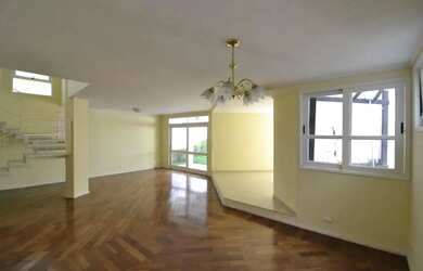 Imagem: A casa em condomínio possui 3 Dormitórios, 5 Banheiros, 2