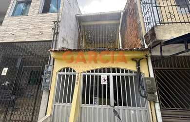 Imagem: A casa possui 2 Dormitórios, 2 Banheiros, 1 Vaga na garagem