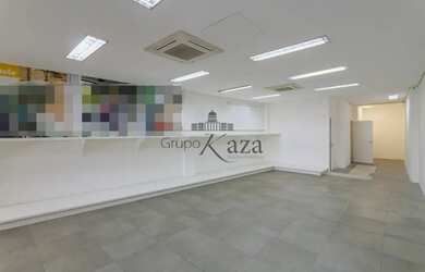 Imagem: O depósito possui 3 Vagas na garagem, 290m² de Área e está