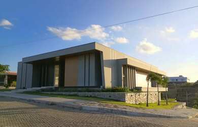 Imagem: A casa em condomínio possui 5 Dormitórios, 5 Banheiros, 5