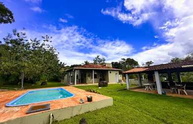 Imagem: A casa em condomínio possui 3 Dormitórios, 3 Banheiros, 5