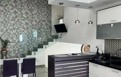 Imagem: A casa possui 4 Dormitórios, 4 Banheiros, 4 Vagas na garagem