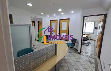 Imagem: O depósito possui 4 Vagas na garagem, 85m² de Área e está