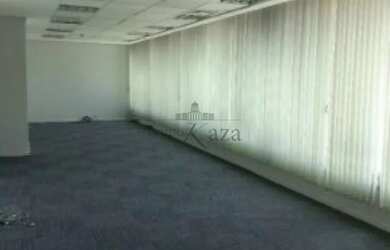 Imagem: O depósito possui 2.884m² de Área e está localizado em