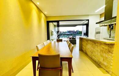 Imagem 10: Triplex com 211 m², 3 suítes plenas, área gourmet, piscina e porcelanato...