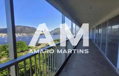 Imagem: O apartamento possui 4 Dormitórios, 5 Banheiros, 2 Vagas na