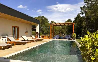 Imagem: A casa em condomínio possui 3 Dormitórios, 5 Banheiros, 5