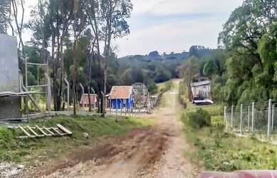 Imagem: O terreno possui 1080m² de Área e está localizado em Borda