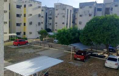 Imagem: O apartamento possui 3 Dormitórios, 1 Banheiro, 1 Vaga na garagem