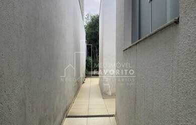 Imagem: A casa possui 1 Dormitório, 4 Banheiros, 233m² de Área e