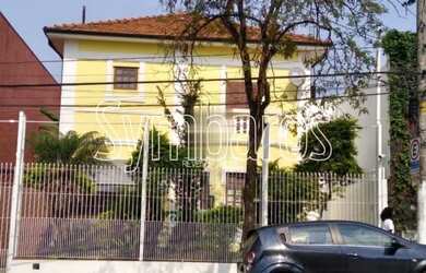 Imagem: O depósito possui 2 Vagas na garagem, 610m² de Área e está