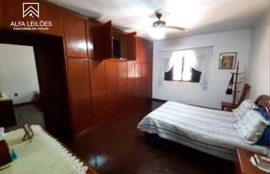 Imagem 4: 2 Imóveis Residencial e Comercial no Centro com 247m² de Área Construída...