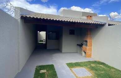 Imagem 1: Casa a venda urgente. 135m² de Área, 2 Vagas na garageme3 Dormitórios