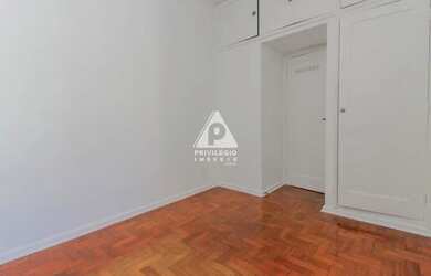 Imagem 11: Excelente apartamento no Flamengo. Próximo ao metrô e todo comércio da região. Composto de